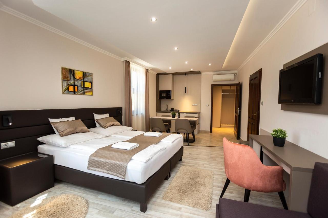 Végvár Spa Apartman Gyula Exterior foto